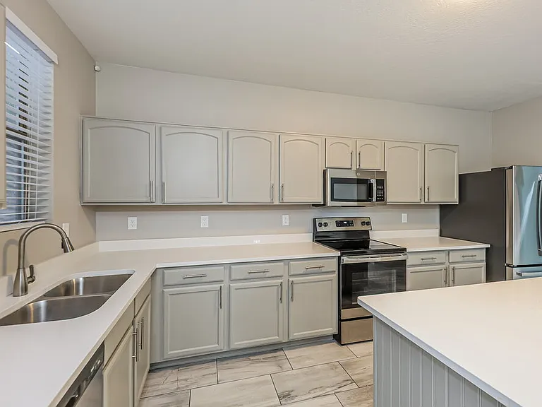 11811 W Foothill Dr — Photo 7
