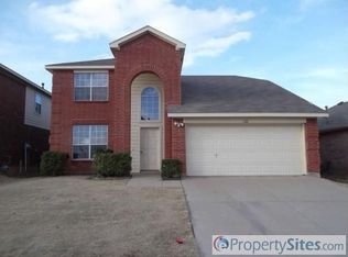 528 Elk Run Dr, Fort Worth, TX 76140