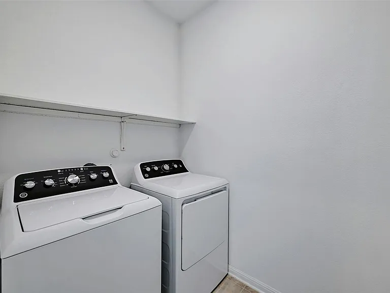 6411 Velvet Leaf Ln — Photo 29