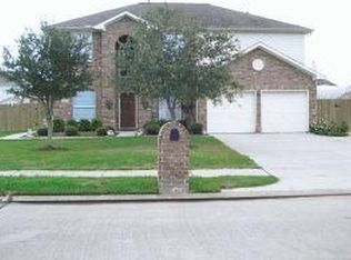 912 N Belle Dr, Angleton, TX 77515