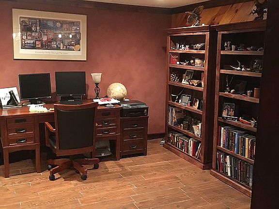 4th image of 293 Matt Ln
