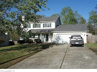 1711 Chatfield Dr, Jamestown, NC 27282
