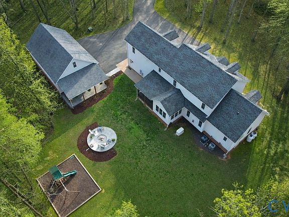 5th image of 4308A Three Bridge Rd