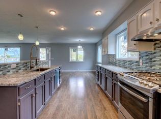 4444 Colver Rd, Phoenix, OR 97535