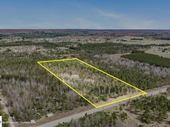 Johnson Rd, Mancelona, MI 49659
