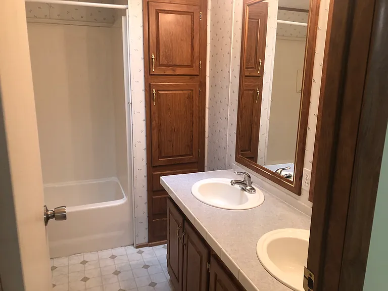 404 Crimsom King Cir #404 — Photo 16