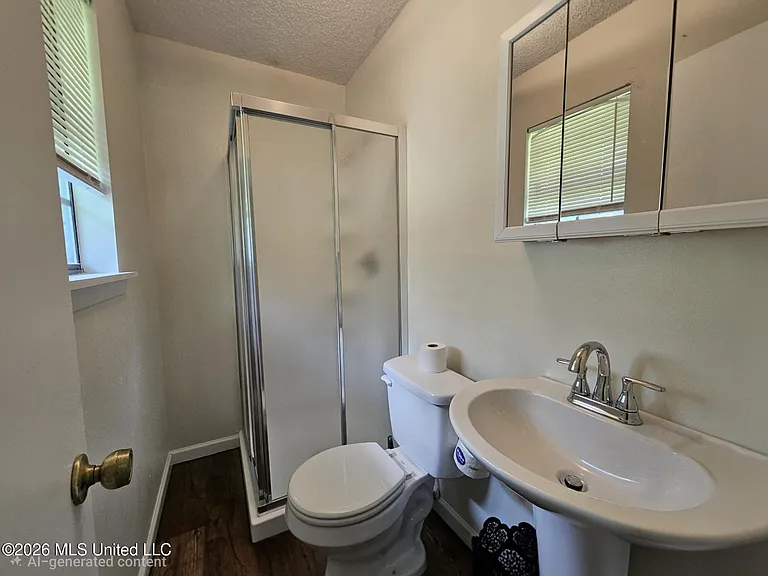 530 Easterbrook St — Photo 10