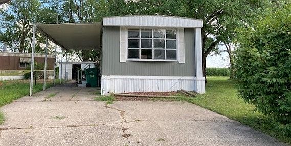 1st image of 304 Country Elms Est