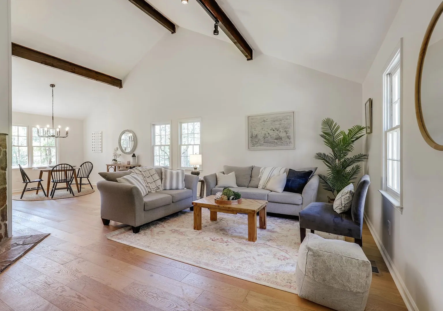 Beautiful 3 Bed / 2 Bath Home in Davis Estates - Available November 2026! — Photo 4