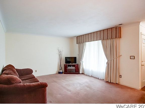 5th image of 1565 Crayton Ave
