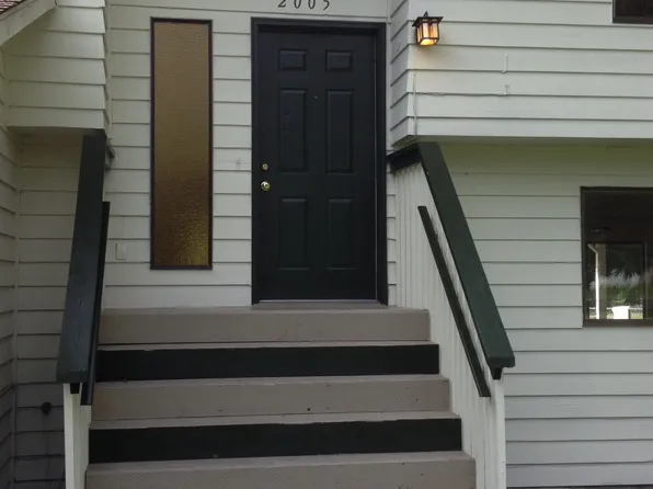 2005 NE 135th St, Seattle, WA 98125