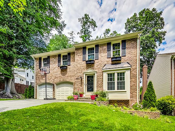3rd image of 9802 Campbell Dr