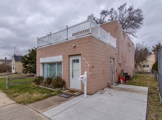 29518 Joy Rd, Livonia, MI 48150