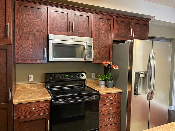 2nd image of 1417 Rosemary Ln APT 101