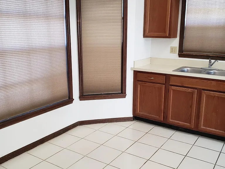 2575 Palm Lake Dr — Photo 13