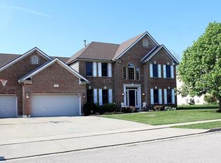 828 Brookmere Ave, Tipp City, OH 45371