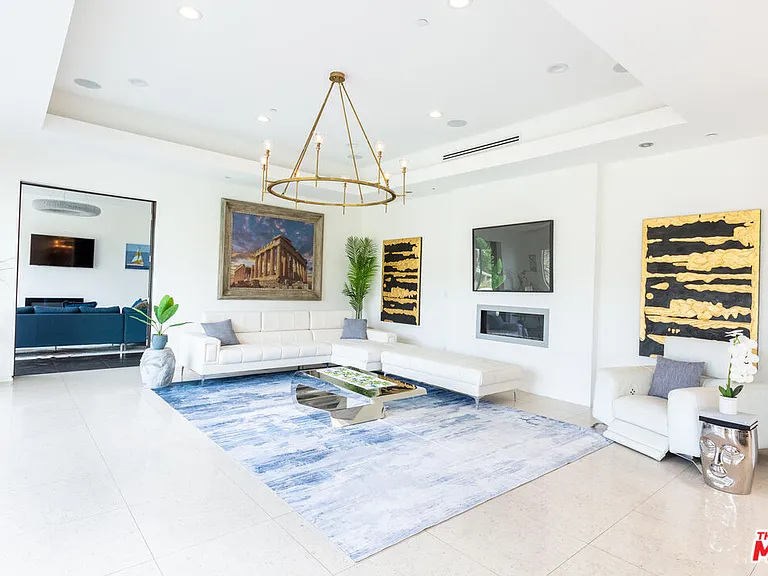 12148 Travis St — Photo 8