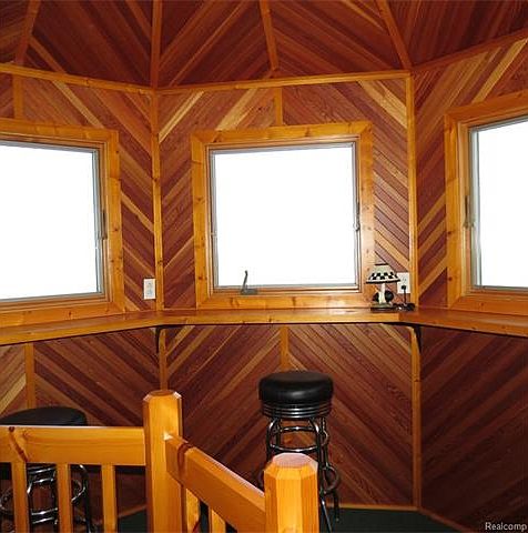 2nd image of 7148 Valley Dr