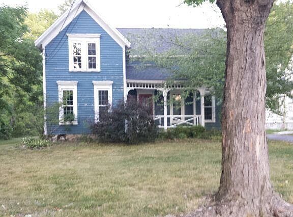 2nd image of 43 Hunt Ave