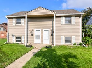 834 Sandra Ct #836, Racine, WI 53403