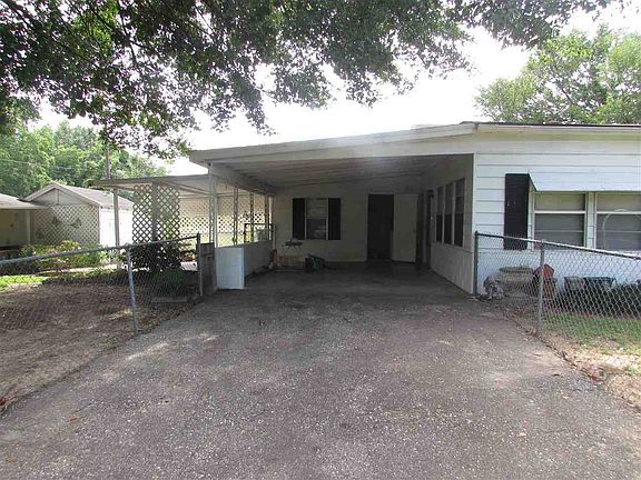 2nd image of 704 Vaughn St