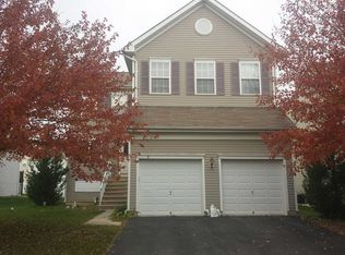 5 Andrea Dr, Columbus, NJ 08022