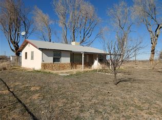 36828 Hillview Rd, Hinkley, CA 92347