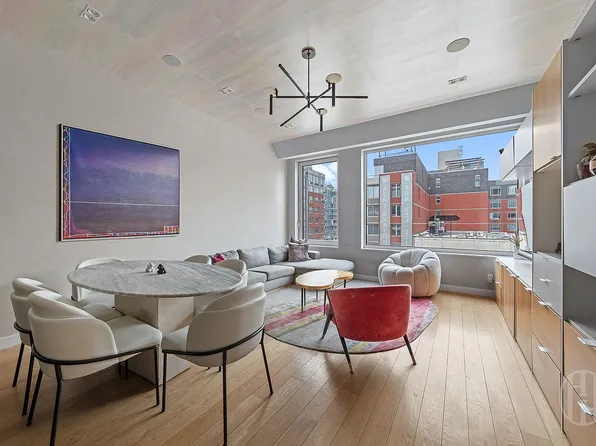 32 1st St #4D, New York, NY 10003