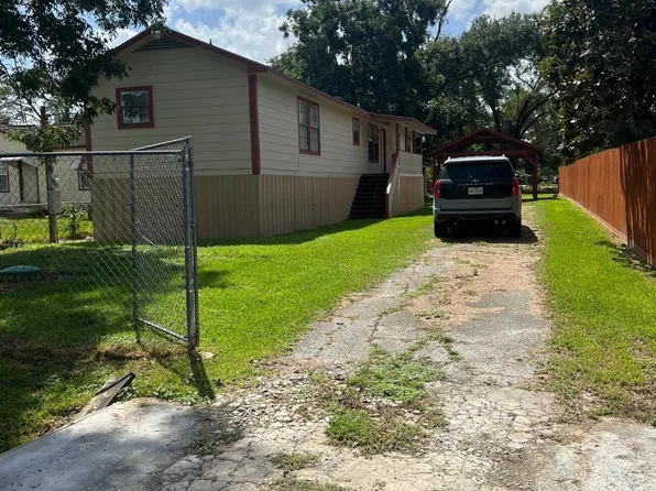 5726 Etheline Dr, Houston, TX 77039