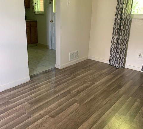 5th image of 3912-314 Meadowbrook Blvd