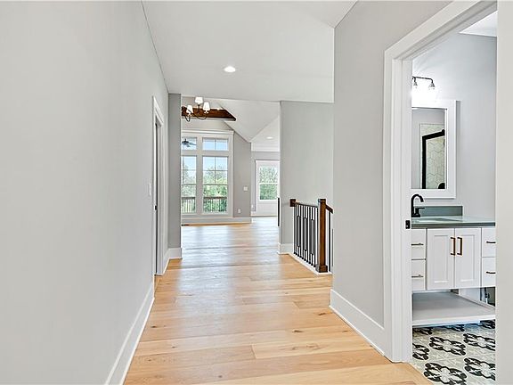 5th image of 13405 W 174th Pl
