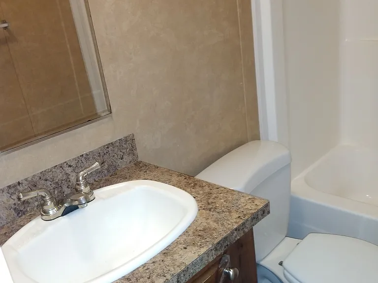 7631 Dallas Hwy — Photo 16