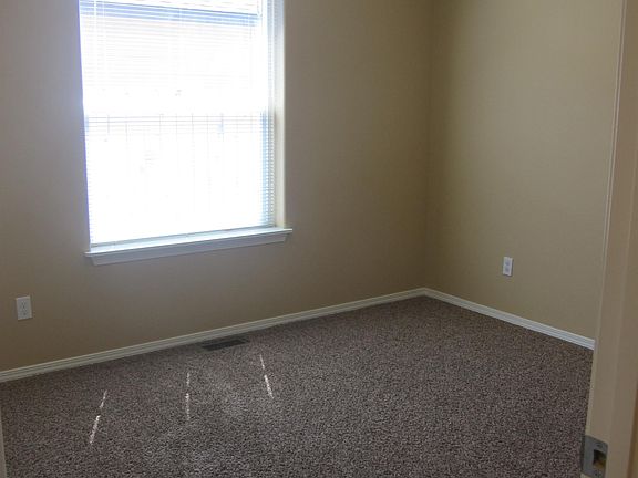 4th image of 2918 Mariah Ct #1