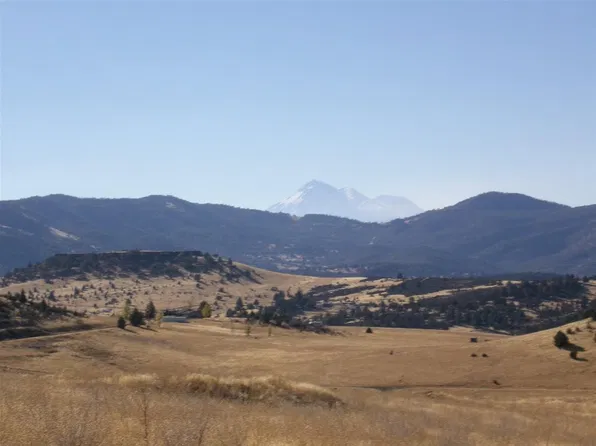 10015 Buck Ln, Hornbrook, CA 96044