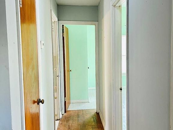 5th image of 515 McDavitt Blvd