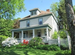 68 Crescent St, Greenfield, MA 01301