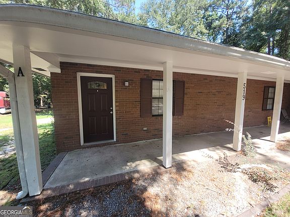 5th image of 519 Palisade Dr APT A
