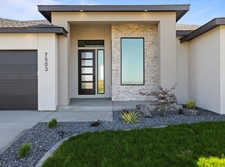 7503 W 22nd Ave, Kennewick, WA