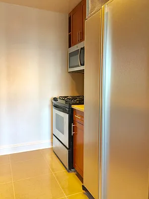 Rented by T&T Real Estate | media 8