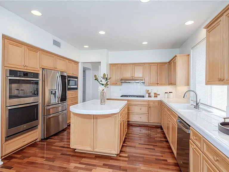 7371 Siena Dr — Photo 12