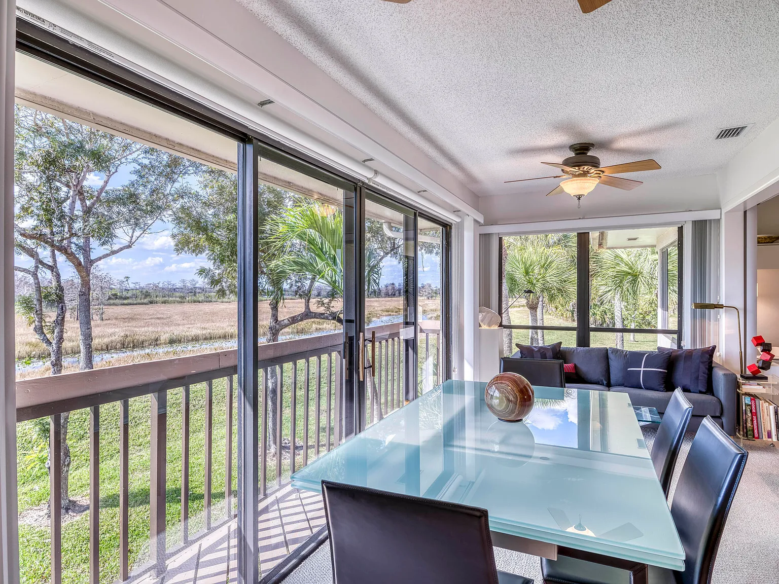 2 bed, 2.0 bath, 1035 sqft, $5,500 — Photo 4