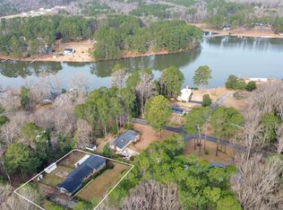 1104 Oldham Lake Rd, Sanford, NC 27330
