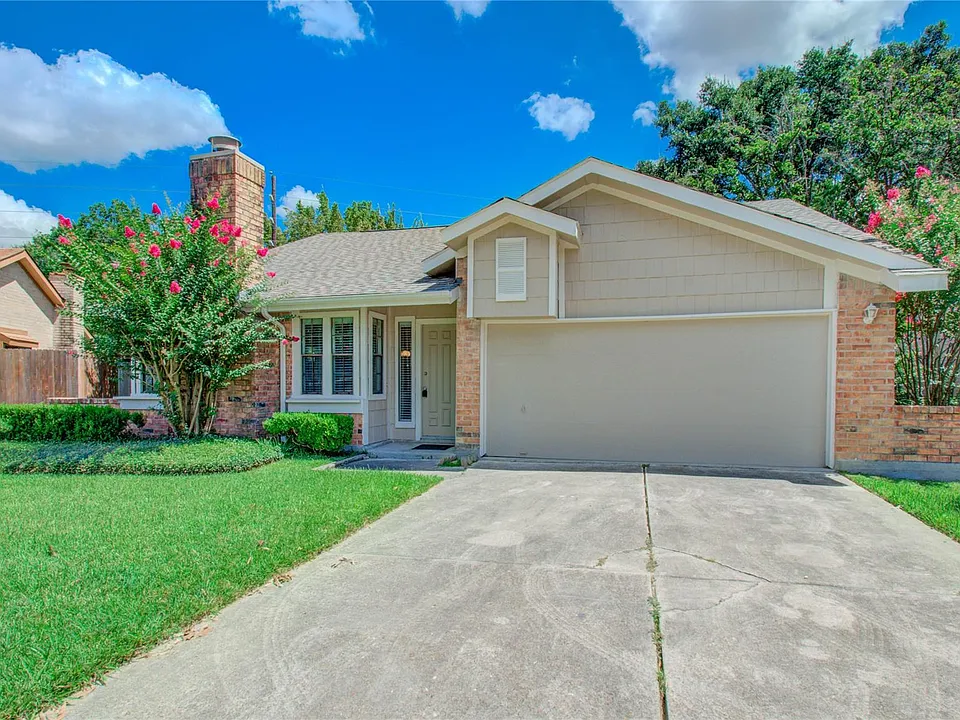 13510 N Peachfield Cir