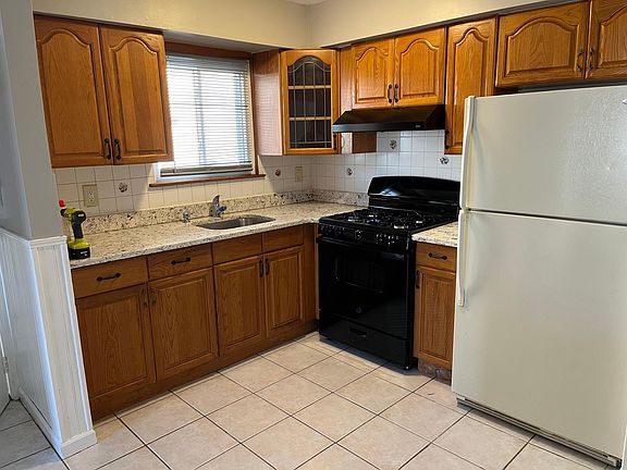 5th image of 34 Mason Blvd Floor 2