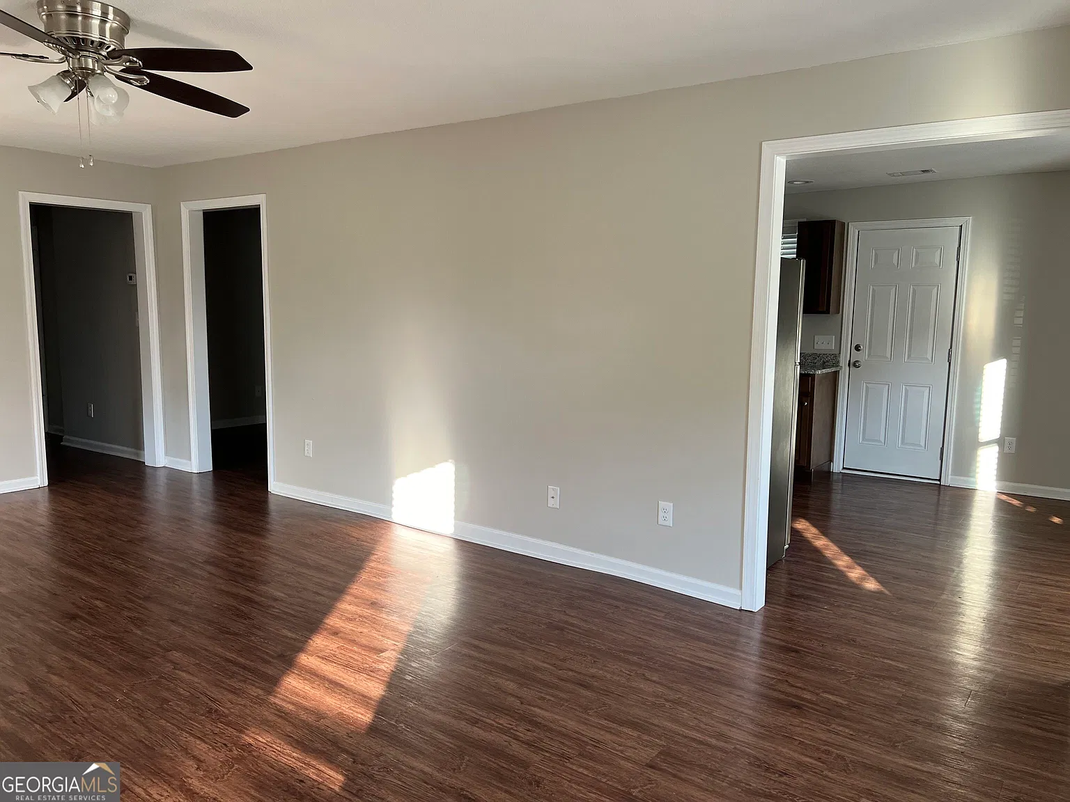 3 bed, 2.0 bath, $1,595 — Photo 2