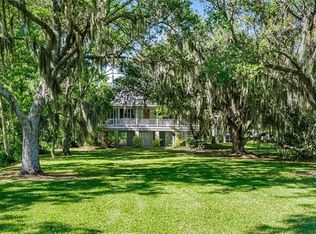 15 Front St, Mandeville, LA 70448