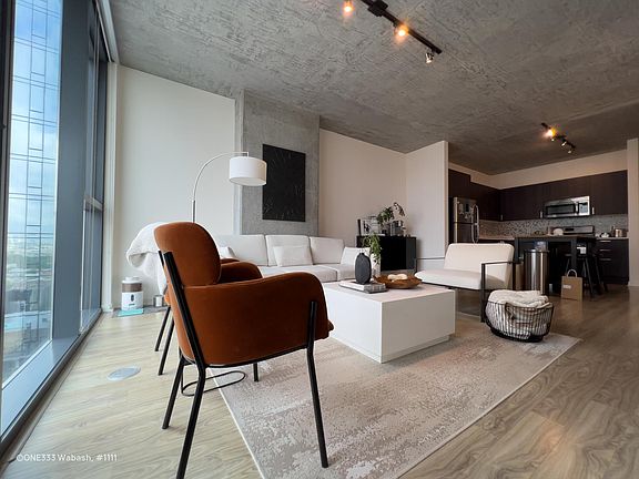 2nd image of 1335 S Wabash Ave #1111