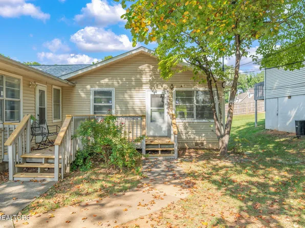 2017 Countryhill Ln, Knoxville, TN 37923