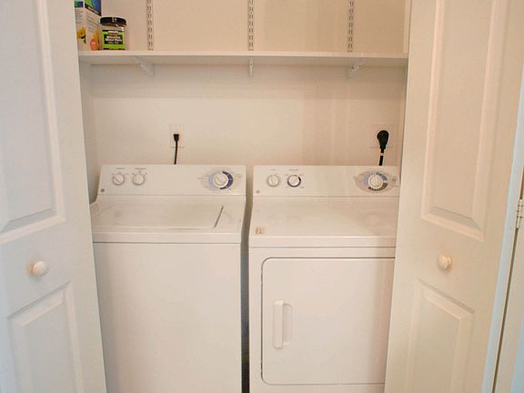 5th image of 186 SE 12th Ter APT 1103