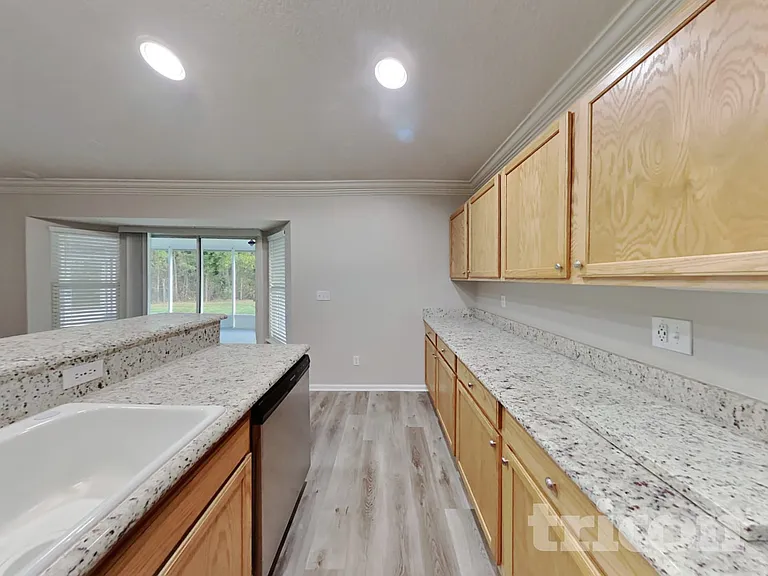 757 Martin Lakes Dr E — Photo 5